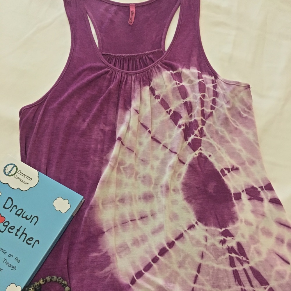 ☀️🧘♀️Super cute tie dye tank☀️🧘♀️ - Picture 2 of 3